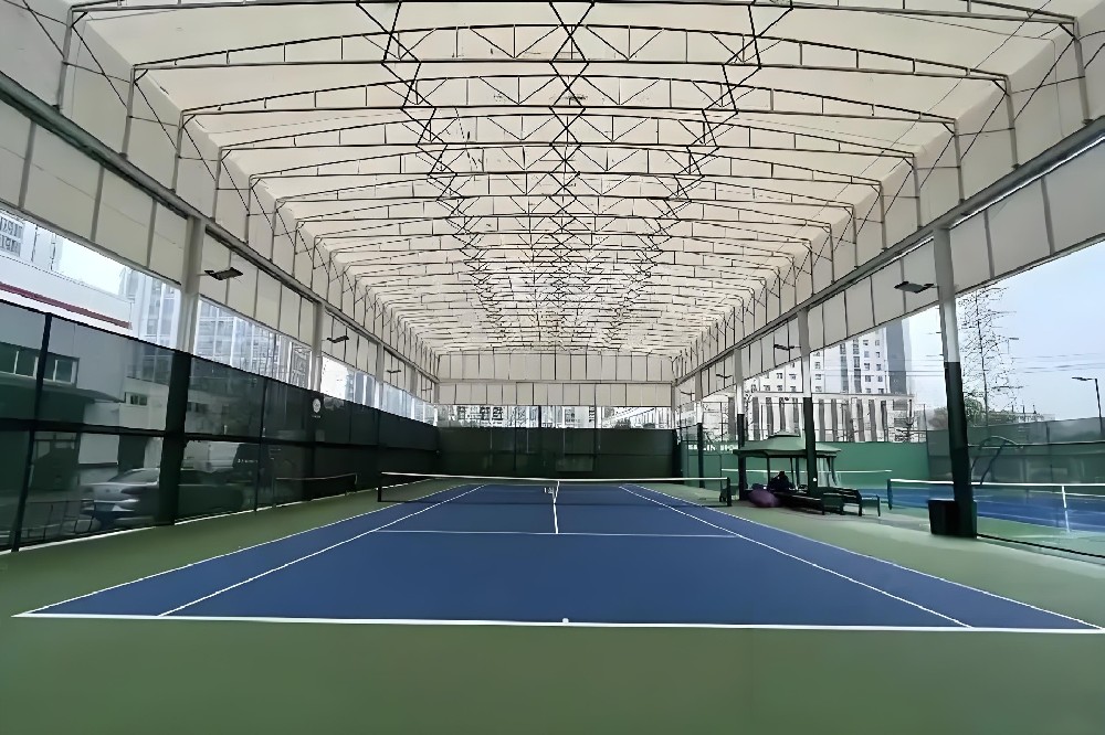 球場雙邊立柱電動雨（yǔ）棚