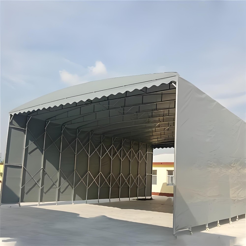 手動推（tuī）拉雨棚