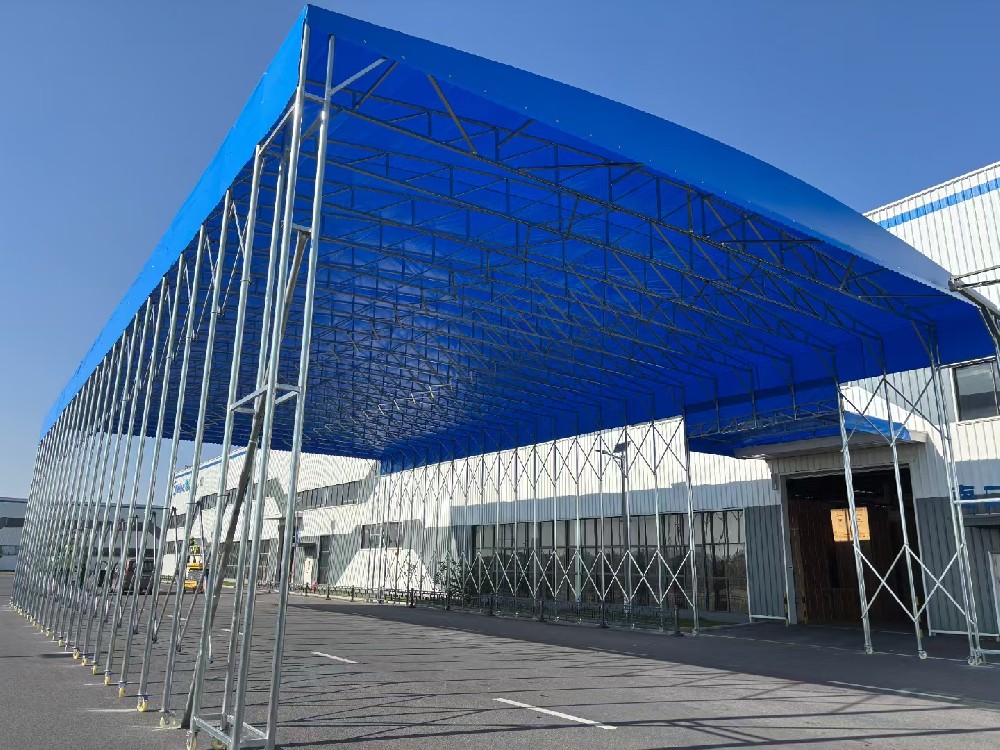 手動推拉（lā）雨棚