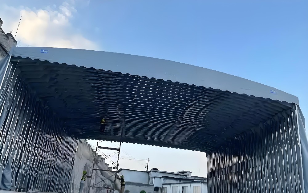 手動推拉雨（yǔ）棚