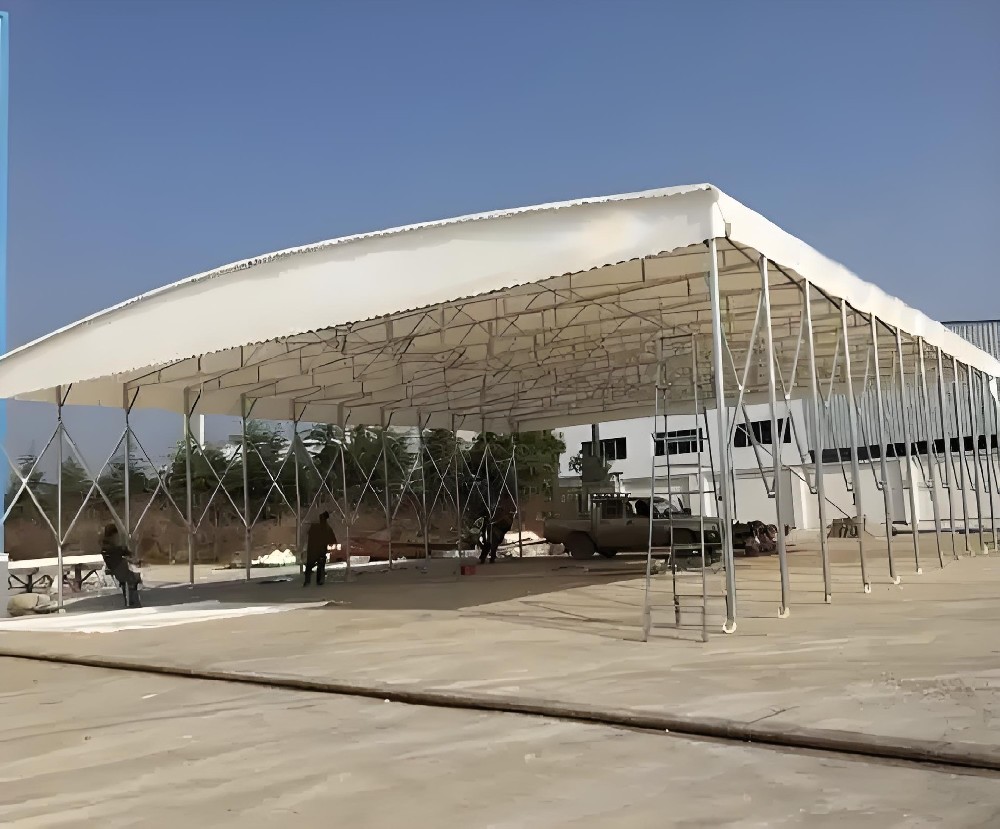 手動（dòng）推拉雨棚