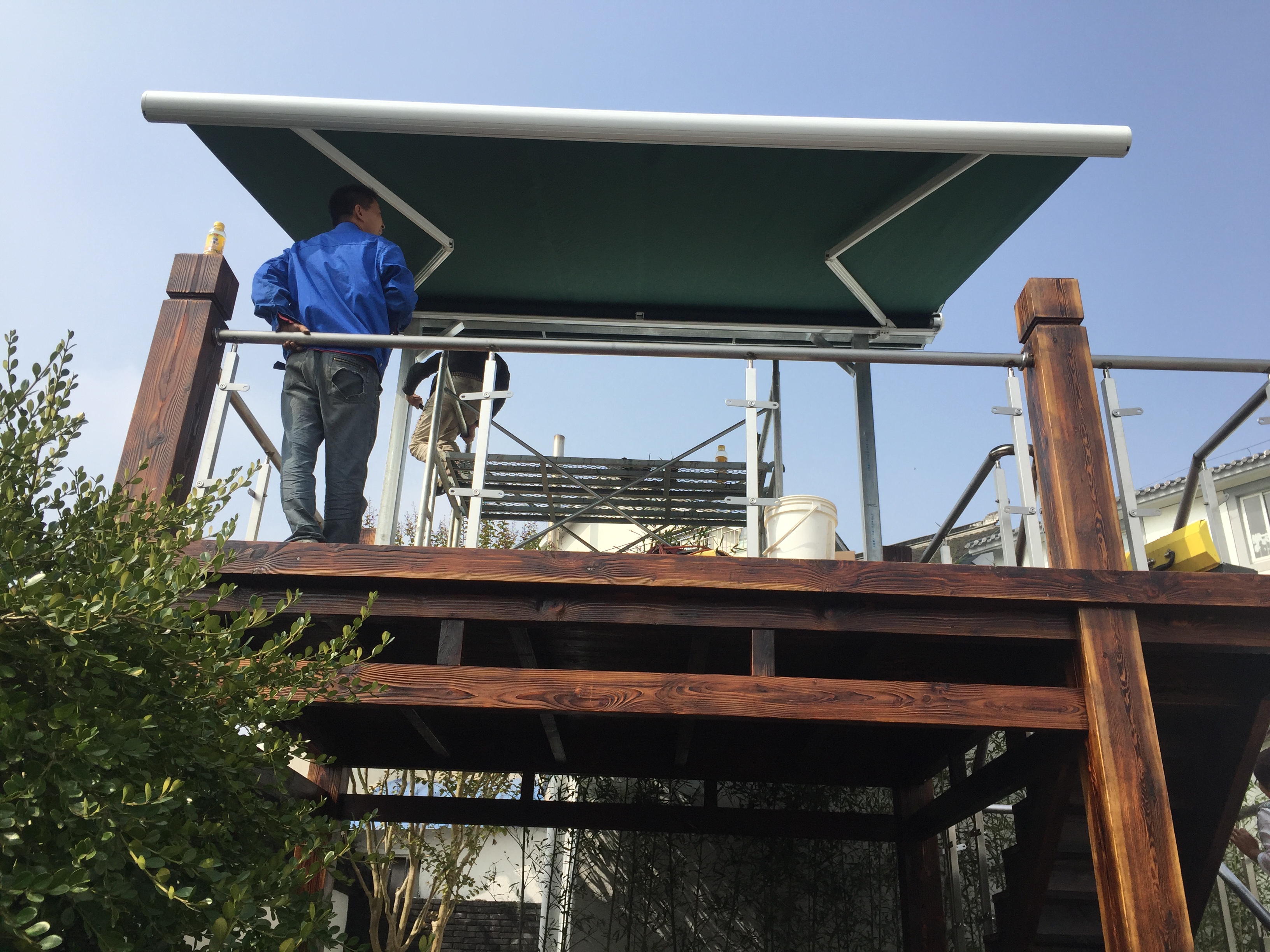 伸縮篷（péng）